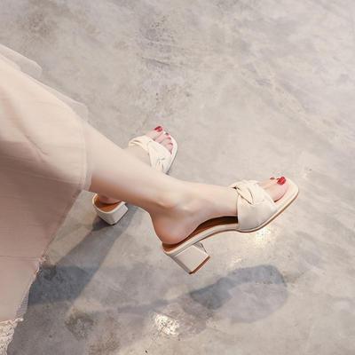 New Cool Slippers Women's Summer Wear Fashionable and Gentle Wind Square Head Thick Heel Fairy Wind Word Sandals