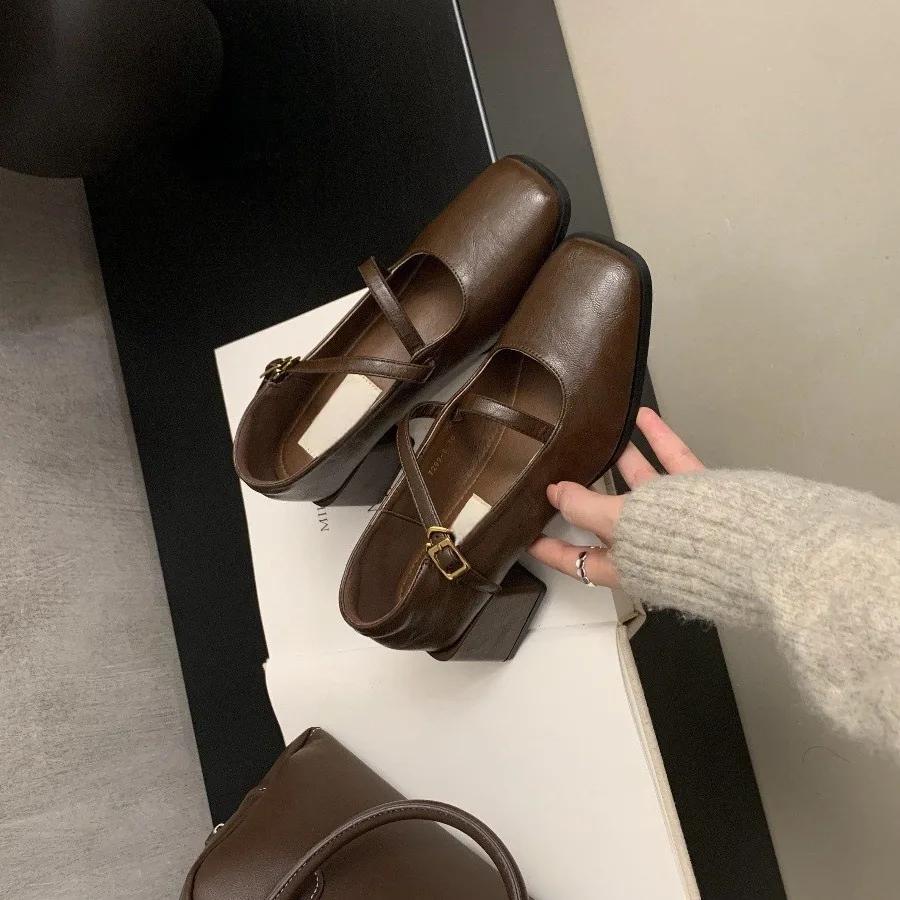 Coarse Heel Shoes Women's British Spring and Autumn New Single Shoes Women's French Retro Square Head High-heeled Hoes