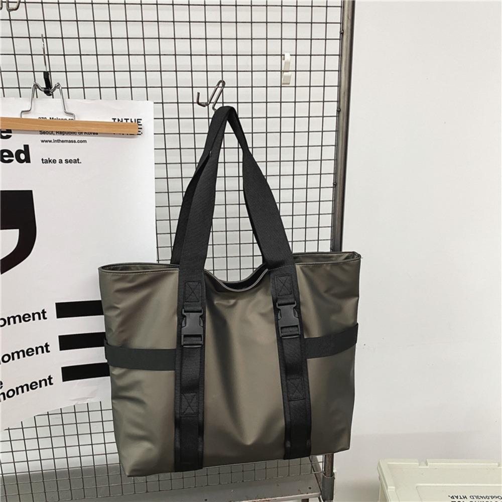 Waterproof Male Tote Bag Large Capacity Nylon Duffle Bag Zipper Men Shoulder Bag  Streetwear