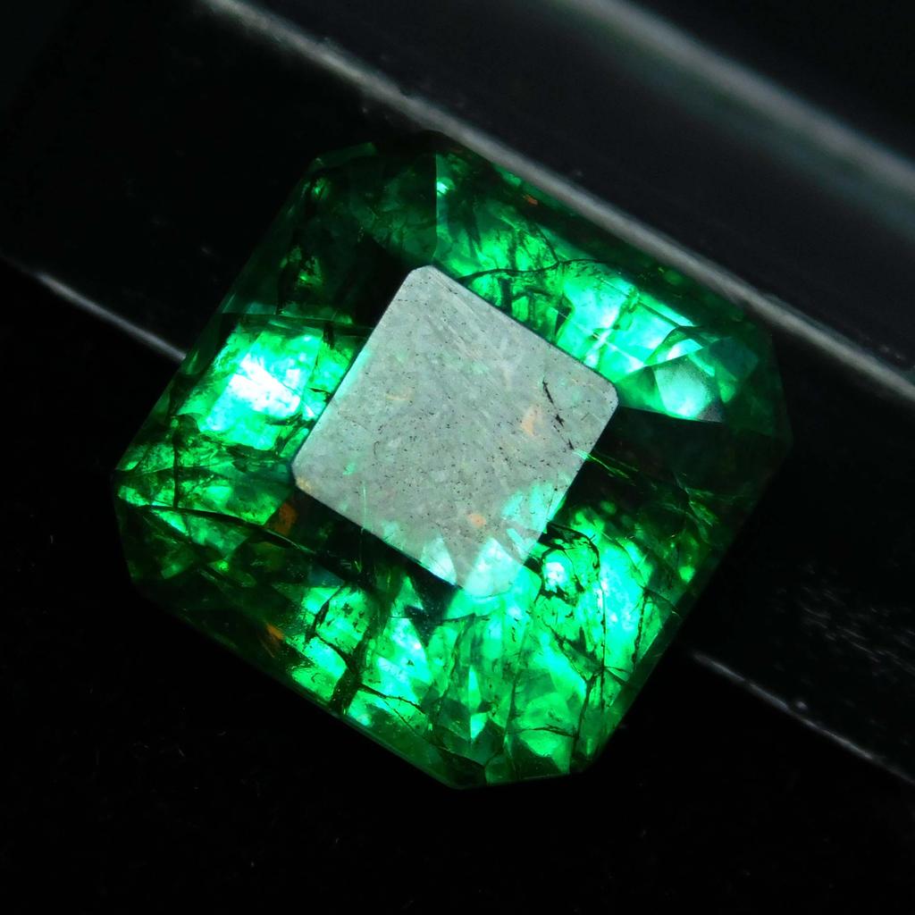 Natural Green Emerald Loose Gemstone 9 Ct Square Cut Colombian for Jewelry Making and Crafts