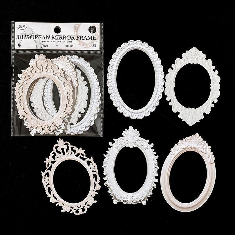 

Винтажная романтическая открытка-коллаж Momo с декором по краям