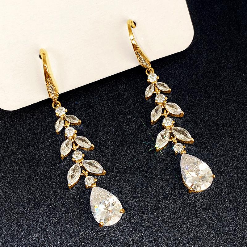 

Huitan Эстетичные висячие серьги для женщин, серьги-подвески с кубическим цирконием в форме листа, свадебная вечеринка, новая мода, циркон, подарки