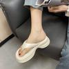 Cool Slippers Women's Summer Wear 2025 New Versatile Casual Non-slip Beach Sandals Lazy Fashion Thick-soled Flip-flops