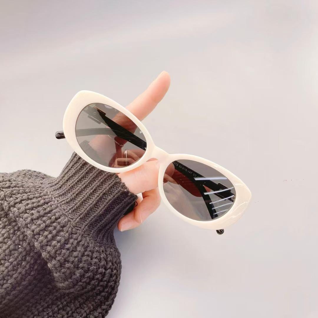 

TR90 Material Sunglasses Female Oval Shape UV Protection Sun Eyeglasses for Male Premium Quality-Made Sunglass Female