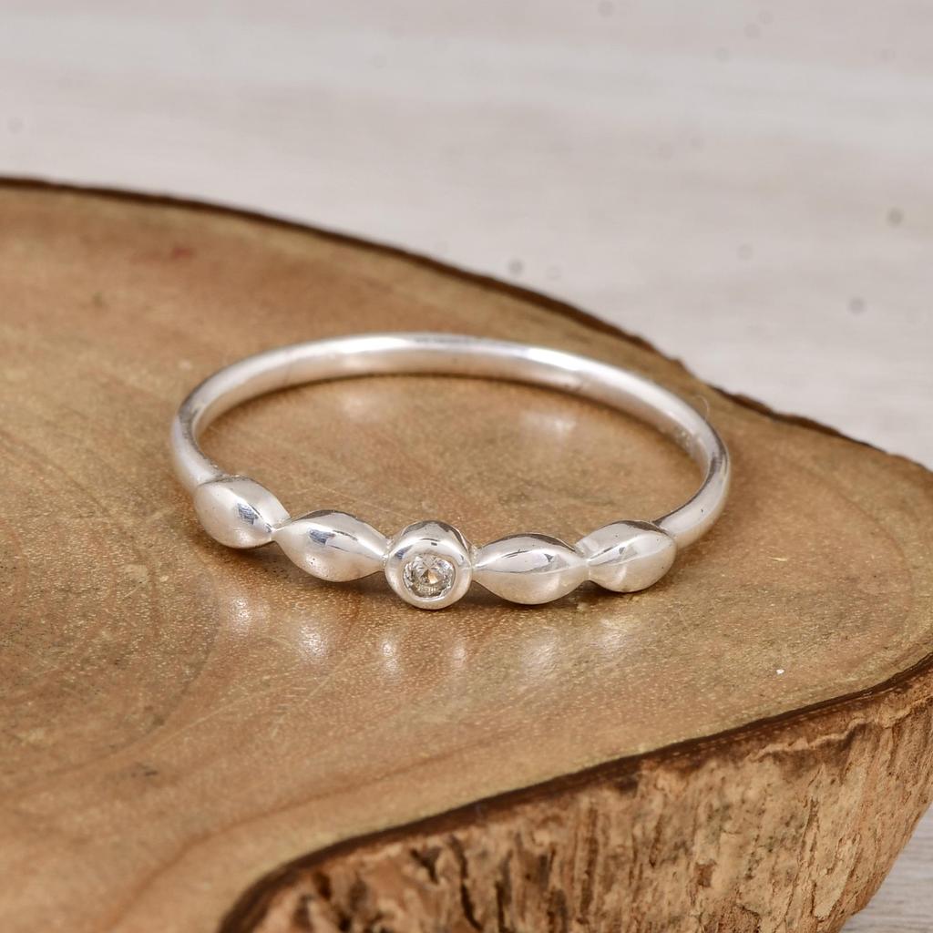 White Topaz Minimalist Ring – 925 Sterling Silver Dainty Stackable Ring – Delicate Beaded Band with Tiny Gemstone – Everyday Jewelry Gift
