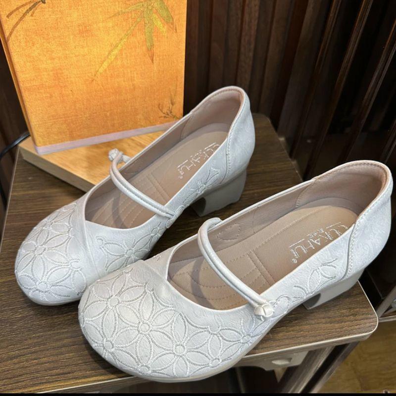 

Spring and autumn new 2025 mother shoes versatile thick heel 4 cm non-slip and wear-resistant middle-aged and elderly single shoes women s shallow mou 35