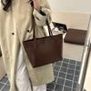 Large bag women's new simple texture shoulder bag large capacity niche tote bag fashionable commuter armpit bag