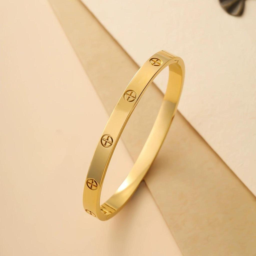 Exquisites 2025 Europäisch-Amerikanisches Nagelarmband mit Zirkon, Luxuriöser Kupferschmuck