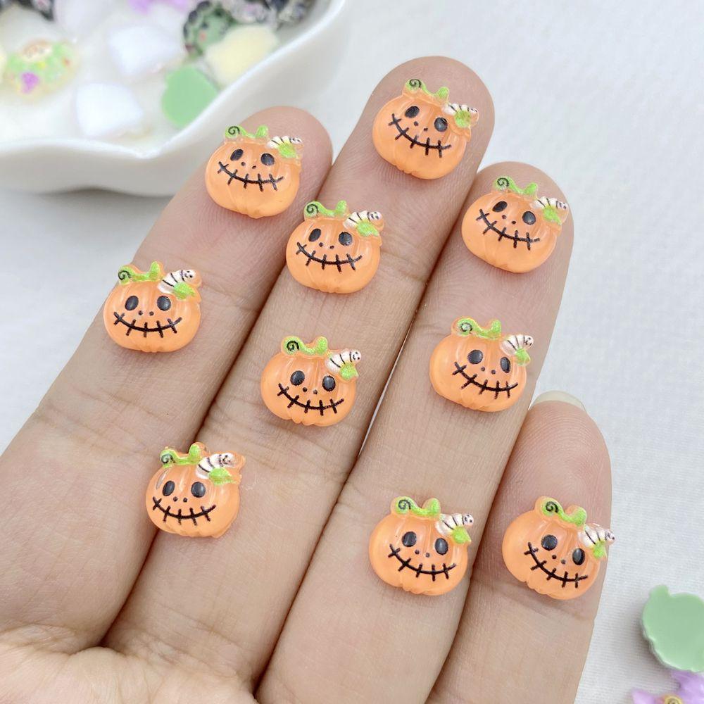 50Pcs New Cute Resin Small Halloween Collection Flat Back Ornament Jewelry Making Manicure Hairwear Accessories