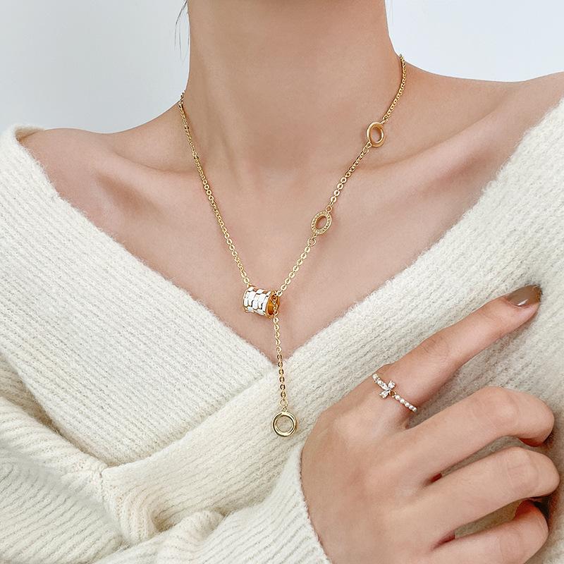 Titanium Steel Checkerboard Small Waist Necklace Women S Fashion Design Sense Checkerboard Ring Zircon Collarbone Chain Accessories
