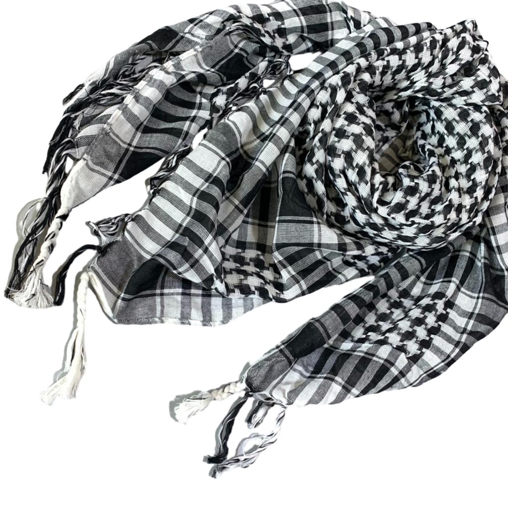 Stylish Outdoor Scarf Shawl for Outdoor Enthusiasts and Motorcycle Lovers