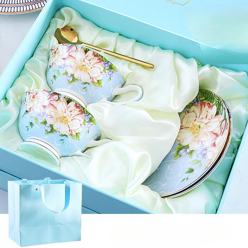 

Пасторальные цветочные кофейные чашки и блюдца, изысканные подарочные коробки - 2 чашки, 2 блюдца и 2 ложки, чайные сервизы для вечеринки в ресторане дома синий