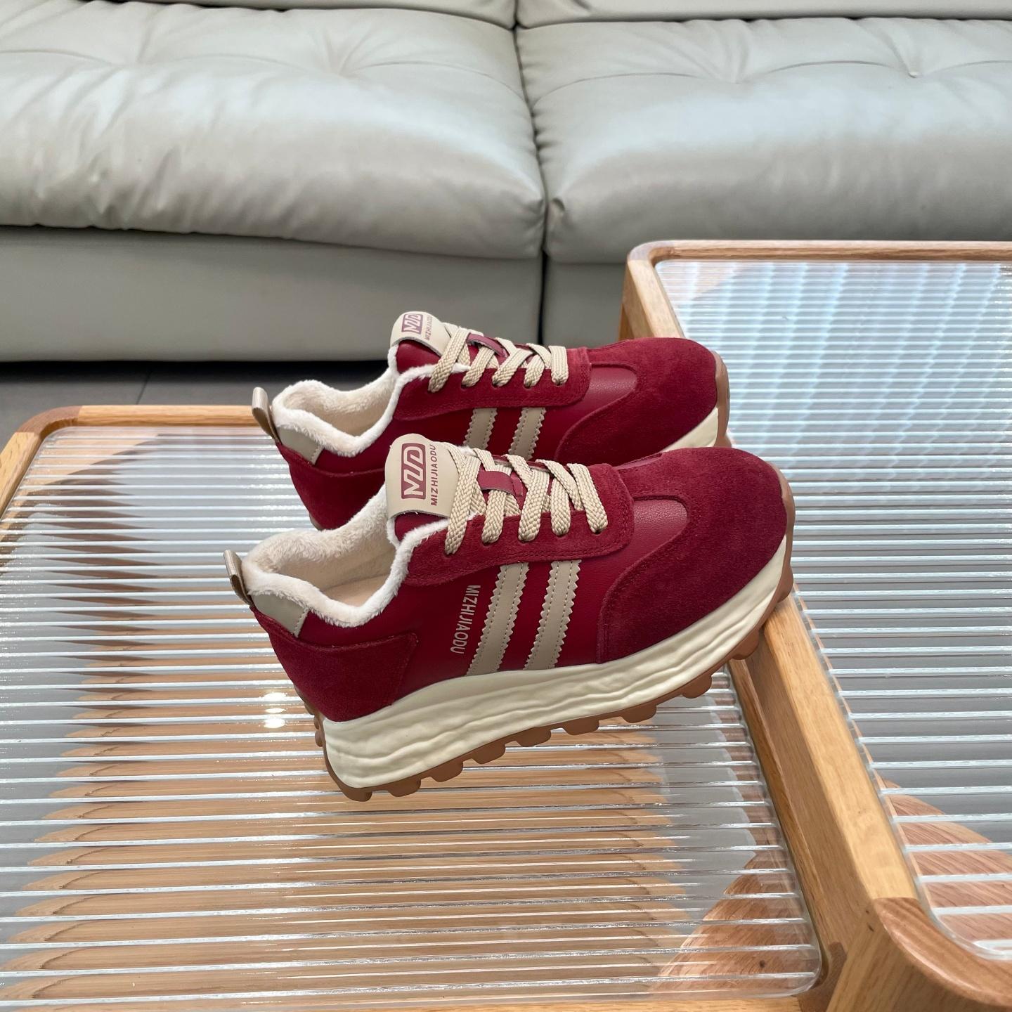 

Leather platform shoes women s versatile casual sports shoes small inner height increase lace-up trendy shoes super fire shoes 40