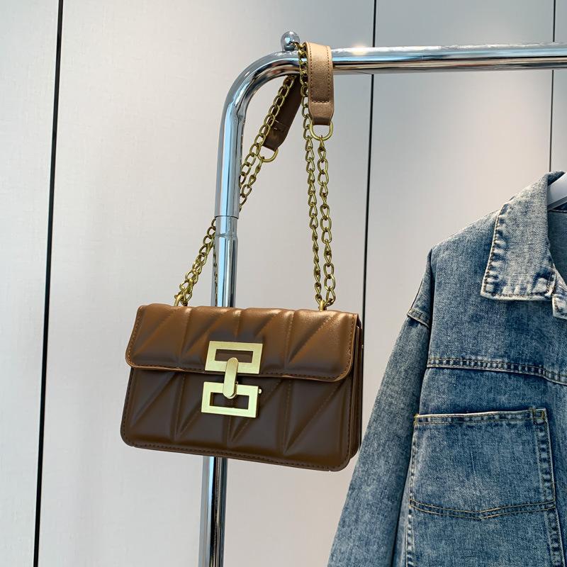 

Модна сумка через плече 2024 року, нова європейська та американська жіноча сумка в стилі ретро, ​​модна ланцюжок, невелика квадратна сумка, іноземна особистість, жіноча сумка в косому стилі коричневий