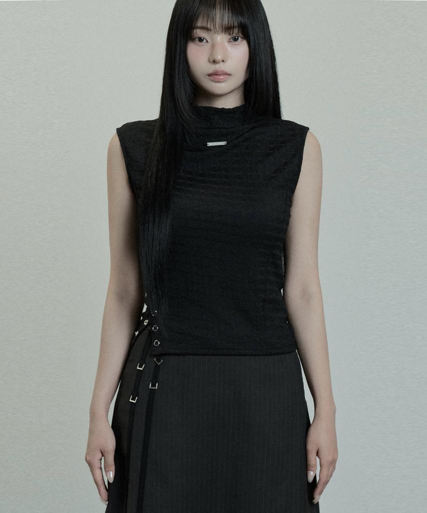 ETRE AU SOMMET Scarf Wrinkle Slit Top (Black)