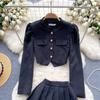 Francouzský elegantní kancelářský dvoudílný set Dámské knoflíky Vintage topy Plisovaná minisukně Dámská móda Patchwork Design Neformální sady 2024 Novinka