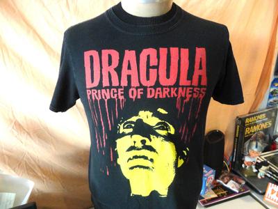 DRACULA Prince Of Darkness Horror Terror T Shirt Size M