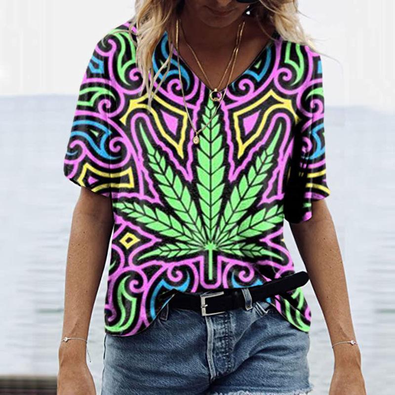 

Летний поп-тренд с четырех сторон Женская одежда Рендеринг 3D цифровая печать Сексуальная женская футболка с V-образным вырезом На L