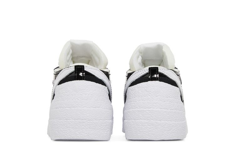 Men's Sneakers Nike Blazer Low Sacai Black Patent Leather Black/White