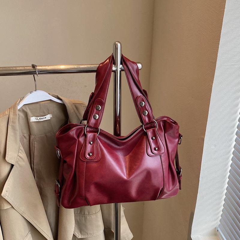 Retro bag women's large-capacity new versatile casual messenger bag single shoulder underarm commuter tote bag
