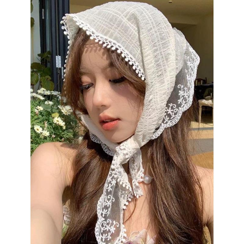 Ins Style High-end Triangular Headscarf for Summer Outings and Rural Style  New Retro Knitted Hollow Headscarf for Women