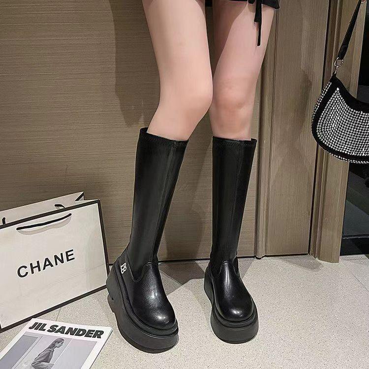 2025 Women's Thick-Soled Tassel Boots - Slimming Long Knight Style for Spicy Look