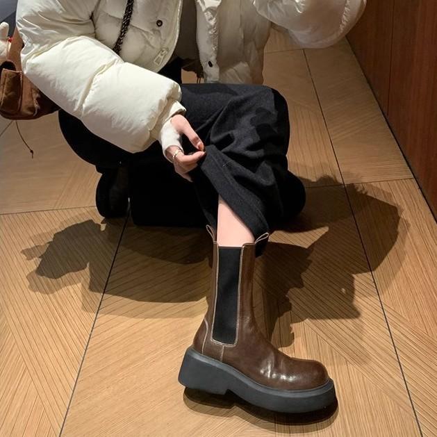 

Spot second hair! Grape mother same shoes heavy shrinkage horse leather elastic band thick sole thick heel short Chelsea boots 40