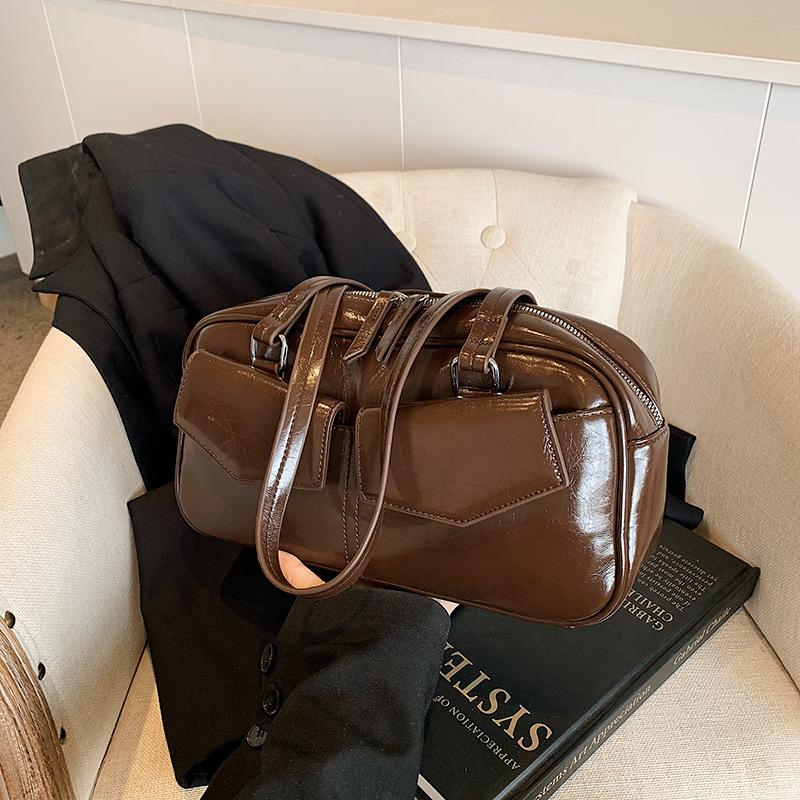 Niche Simple Bowling Bag Women's 2025 New Trendy Work Commuter Underarm Bag Versatile Handbag Shoulder Bag