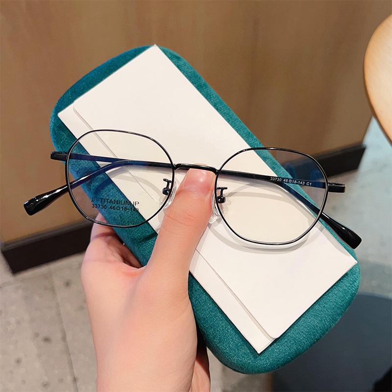 

Многоугольная маленькая оправа, художественная винтажная оправа для очков, стиль маленькой красной книги, может быть оснащена высокими очками, простые женские очки