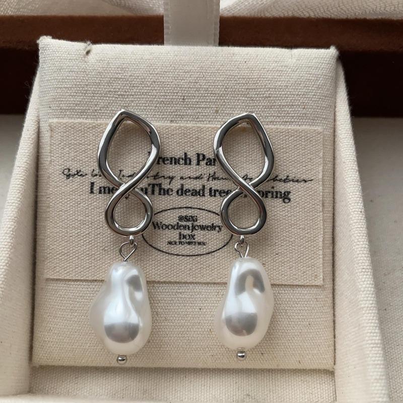 Classic Simple Metal Pearl Earrings, Earrings, Niche High-End Elegant Earrings, Light Luxury, Personalized Charm, Versatile And Elegant