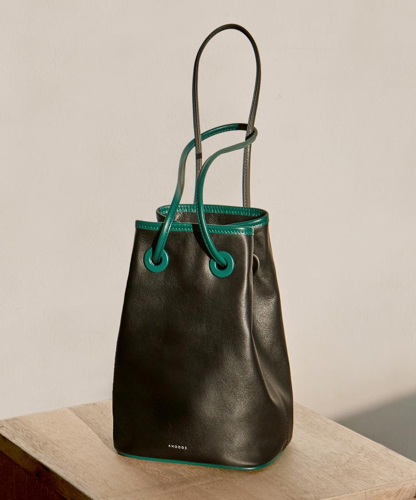 Anodds Bazas Bucket Bag 2 Colors