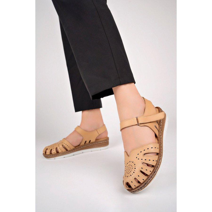 Lässige, bequeme Damensandalen aus echtem Leder