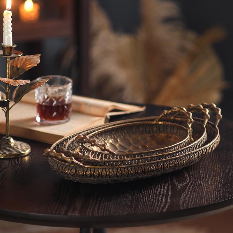 Retro Christmas Iron Art Tray Ornament for Desktop Styling and Decor