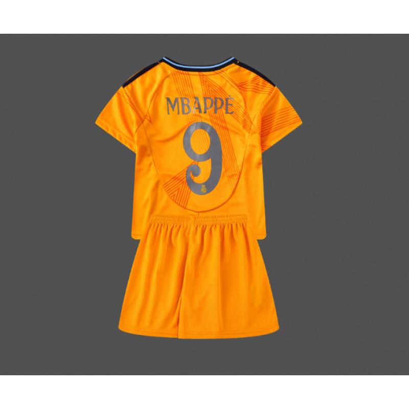 

2 Real Madrid Riyadro jersey 252 Barcelona Manchester City C Ronaldo children s football jersey set jersey Size 30 (160-165 cm)