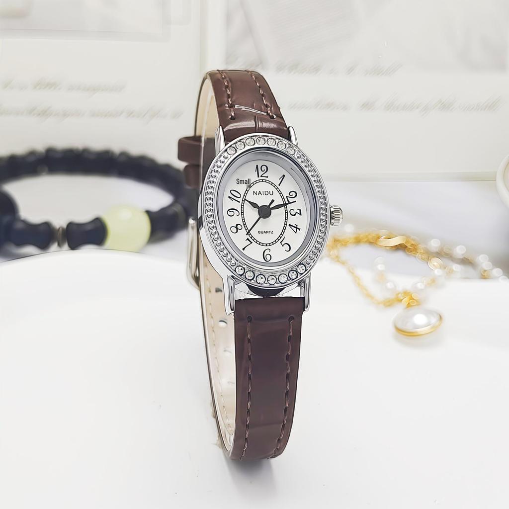 Exquisite Retro Women's Rhinestone Leather Strap Oval Quartz Watch