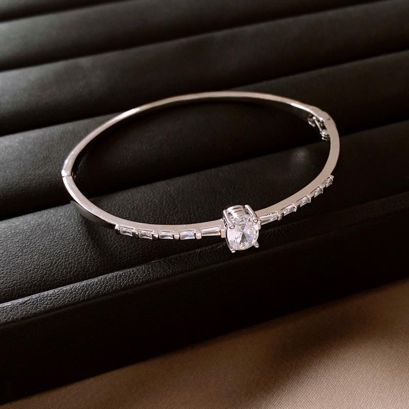 Super flash temperament square oval zircon bracelet simple commuting versatile temperament bracelet jewelry women
