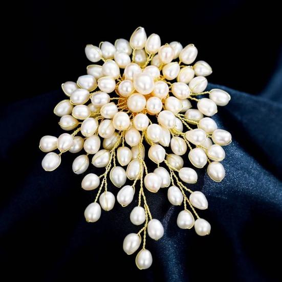 Women Brooch Hand-Woven Irregular Imitation Pearls Brooch Suit Coat Collar
