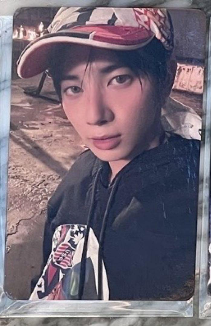 

[USED] TXT TOGETHER Taehyung China Direct Entertainment Yizhiyu 2.0 Bonus Trading Card