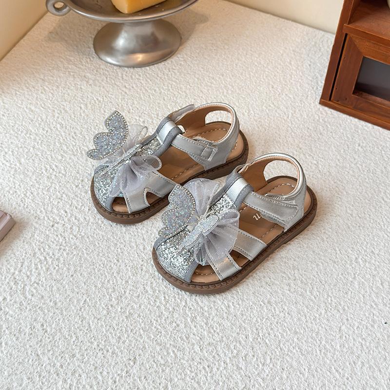 2025 Girls' Sandals Summer New Girl Beach Shoe Anti slip Girl Princess Shoe Three dimensional Child Sandals Versatile Girl Shoes