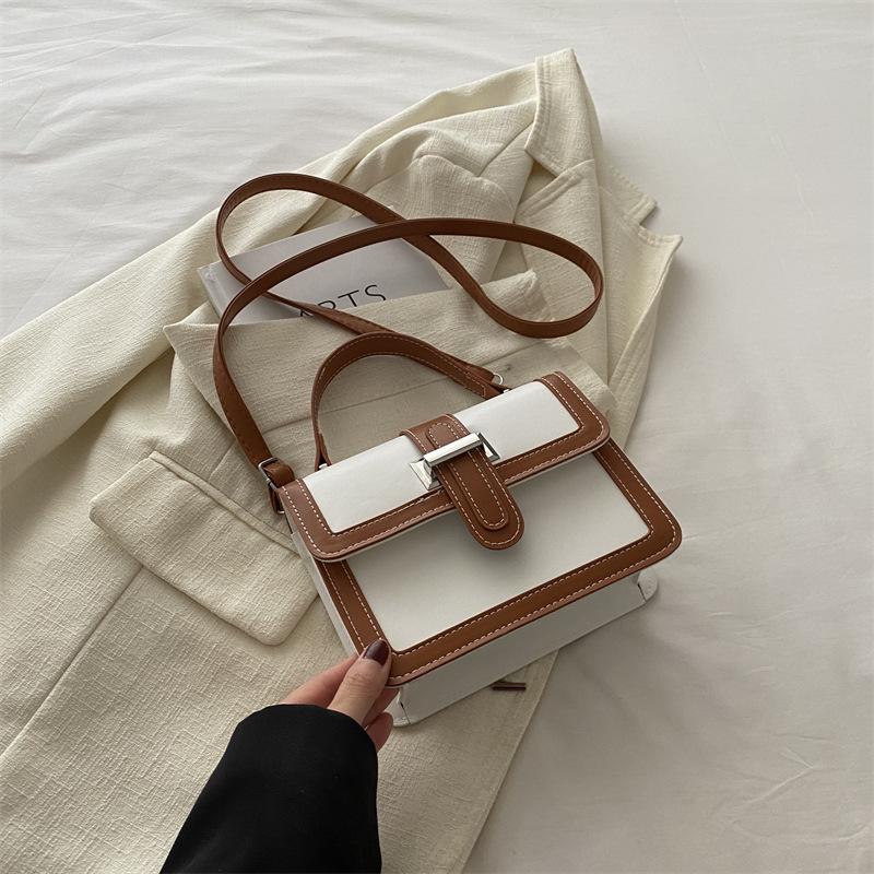 

2025 весна и лето новая универсальная ins сумка-мессенджер женская популярная в иностранном стиле сумка на плечо маленькая квадратная сумка корейская версия коричневый