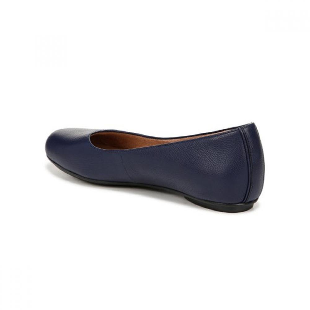 Naturalizer Women S Comfort Flat ShoeS Navy 8ntmax4f2l