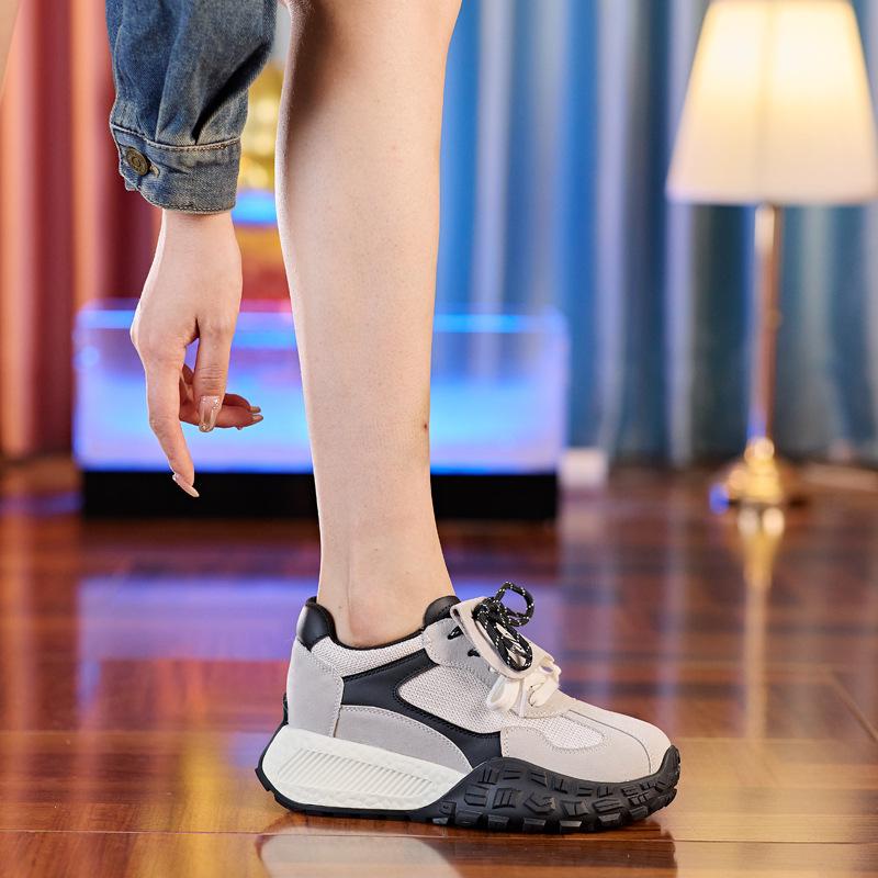 8588 thick-soled leather small waist Forrest Gump shoes women's 2025 autumn new small height increase dad shoes sports shoes