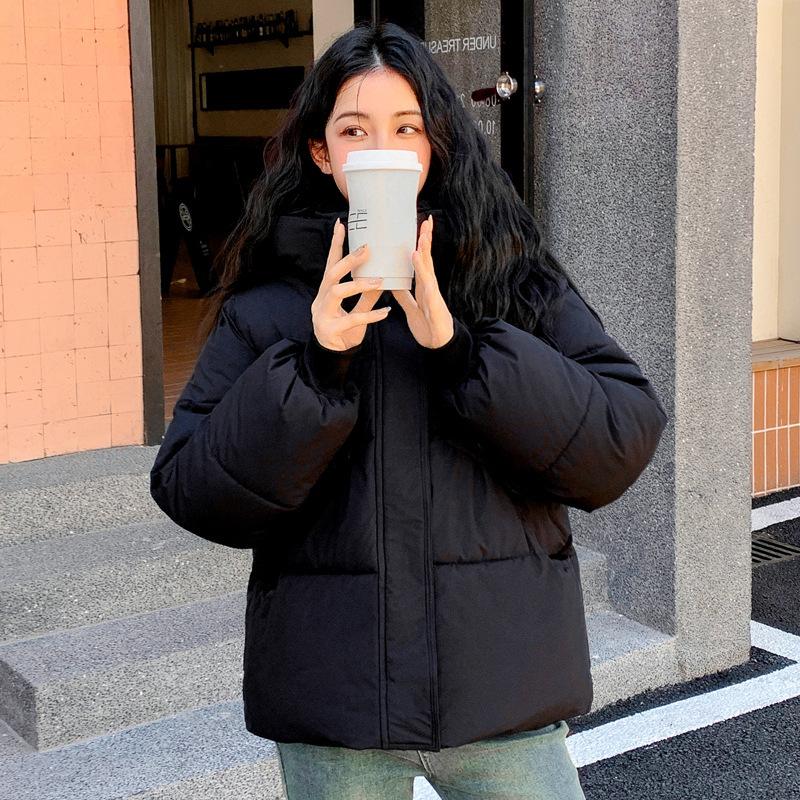 European fashion high-end hooded down cotton-padded clothes for women's winter new black age-reducing, thin and thickened cotton-padded jackets