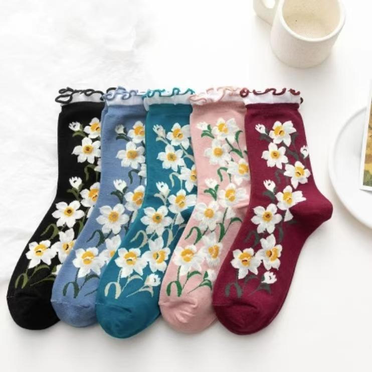 New women's socks flower series lace socks retro forest small floral jacquard socks personality women's socks