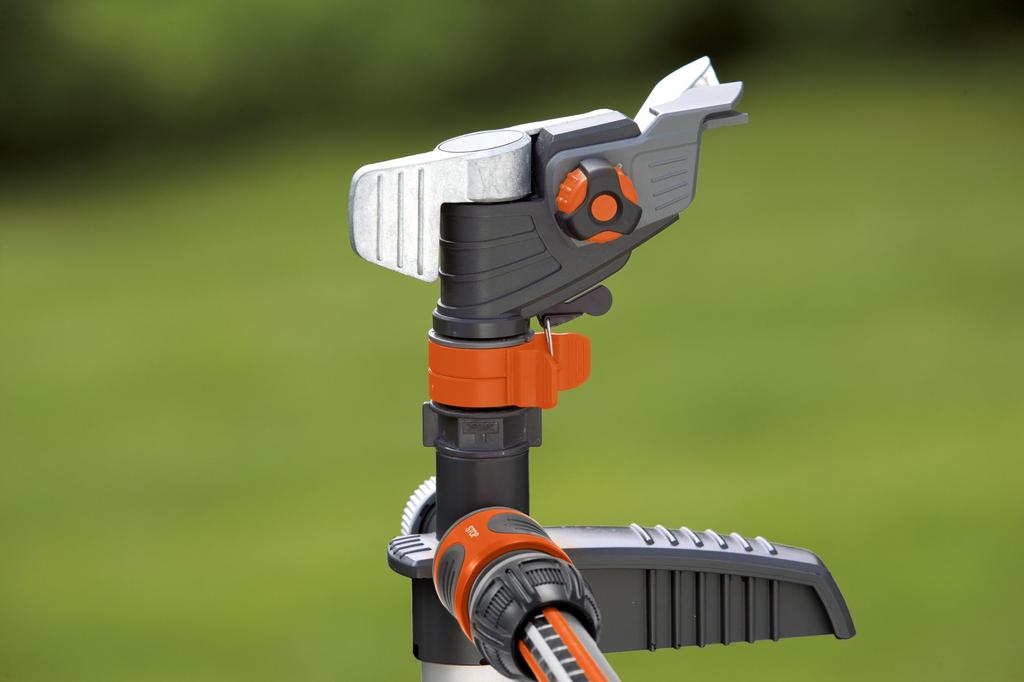 GARDENA Rotating Pulse Sprinkler with Fixed Metal Spikes, Premium, Waters up to 490m², 8136-20, Product Warranty: Up to 5 Years