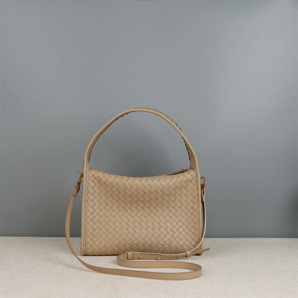 Women's 2026 Fashionable Woven Cowhide Shoulder Bag - Versatile & Simple Design