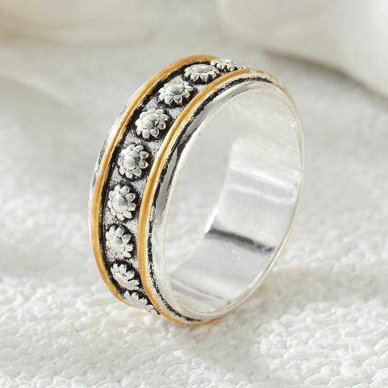 Vintage Hand Carved Flower Women's Ring Two Color Metal Geometry Daily Wear Party Jewelry Anniversary Gift