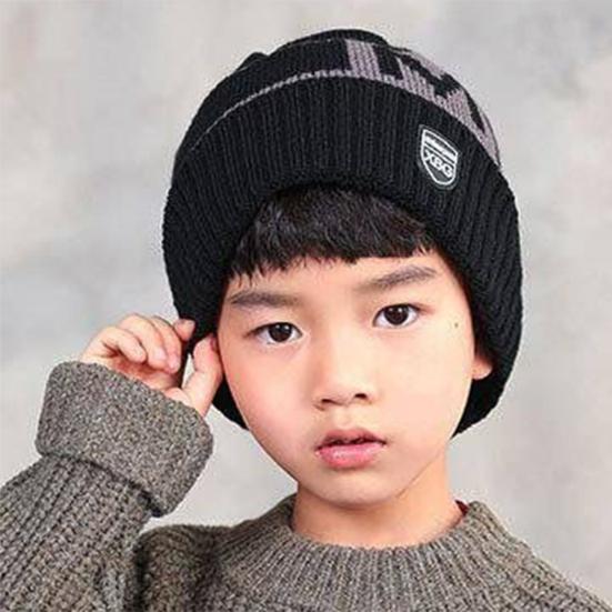 Зимняя детская шапка с шарфом — фото 10