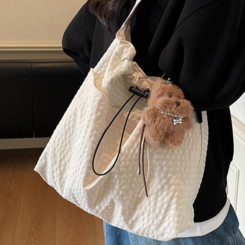 Autumn New Lazy Wind Large-capacity Canvas Bag Pleated Plaid Bag Commuter Shoulder Messenger Bag