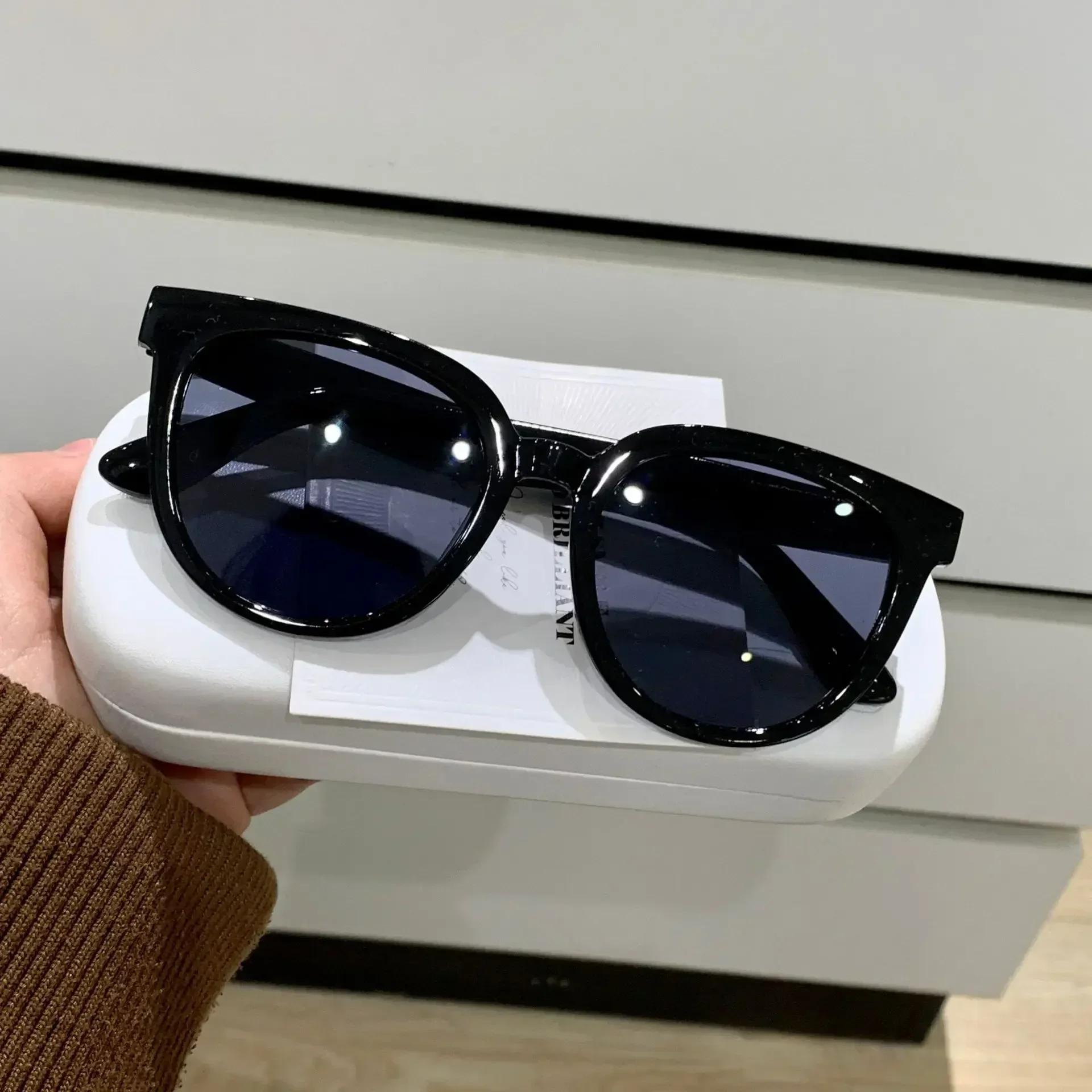 

Retro Round Frame Women s Fashionable and Trendy Sunglasses New UV Protection Sunglasses Unisex Model Outdoor Beach